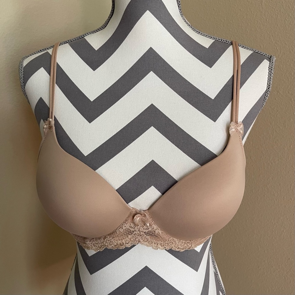 Modern Movement - Elegant Tan Lace Trim Bra - Extra Padding - Size: 34B